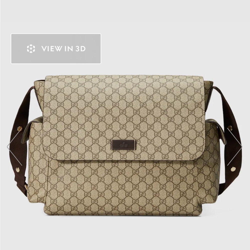Gucci supreme diaper bag great condition minor wear an tear on the inside